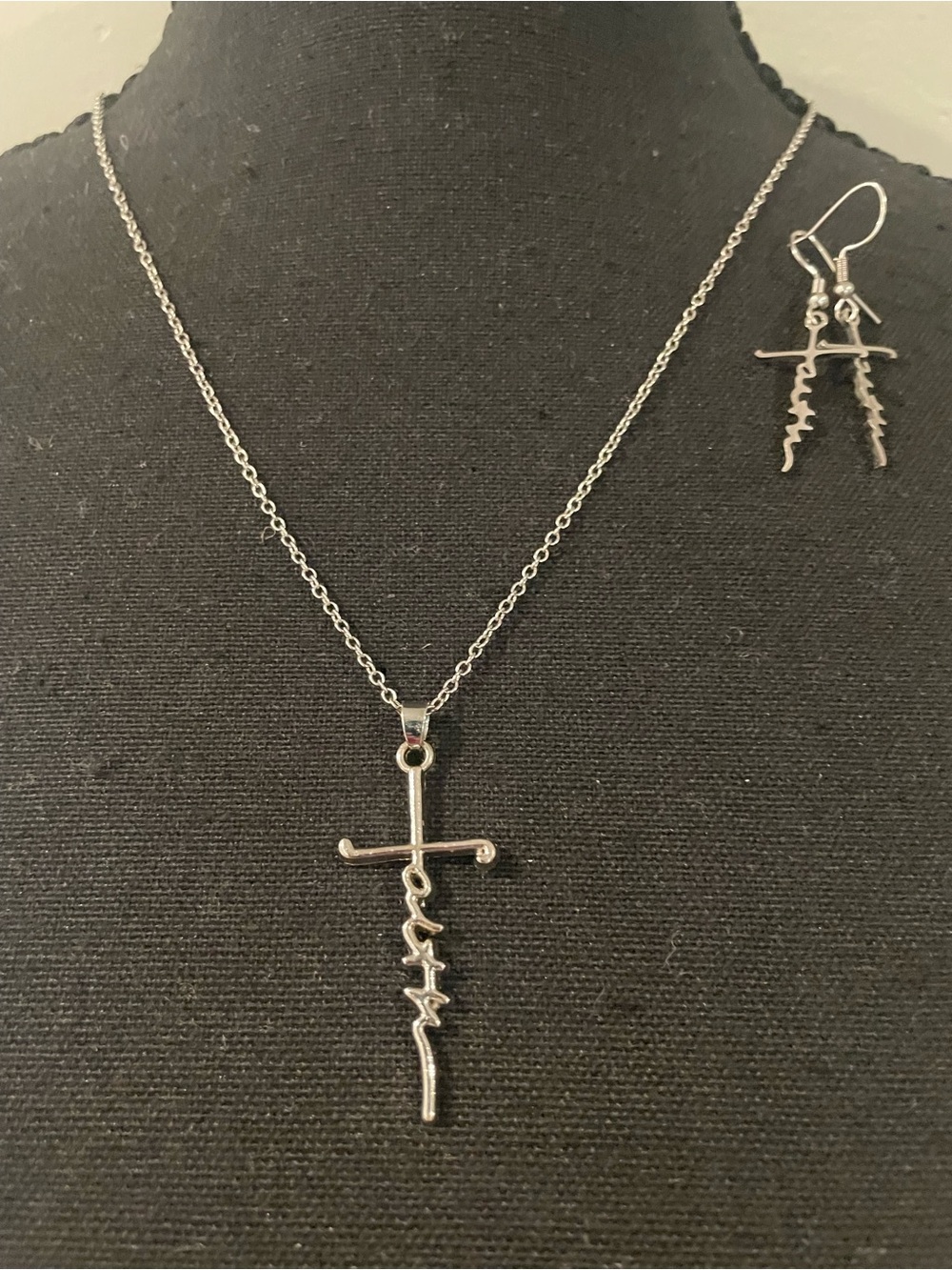 Faith in script Cross Pendant Necklace and Earrings - Silver